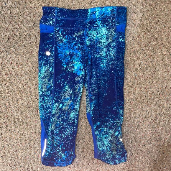 Athleta tie-dye blue cropped leggings size medium - Picture 1 of 2
